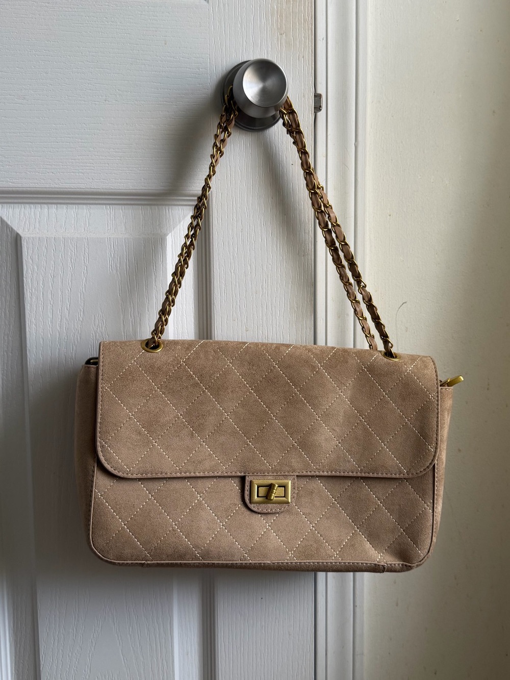 Quilted Tan Shoulder Bag with Chain Strap